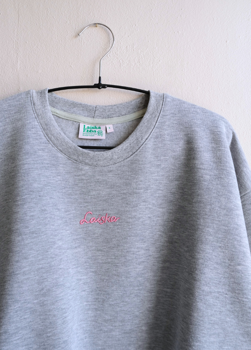 ADULT LAISKA SWEATSHIRT